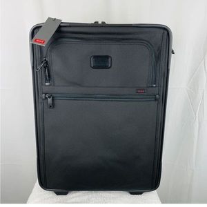 🎁💕TUMI ALPHA CARRY-ON Expandable 💝✈️ NWT